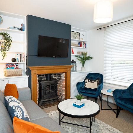 Stunning 2-Bedroom Home In City Centre With Wi-Fi! 皇家滕布里奇韦尔斯 外观 照片