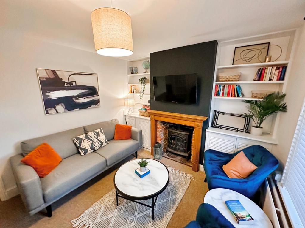 Stunning 2-Bedroom Home In City Centre With Wi-Fi! 皇家滕布里奇韦尔斯 外观 照片