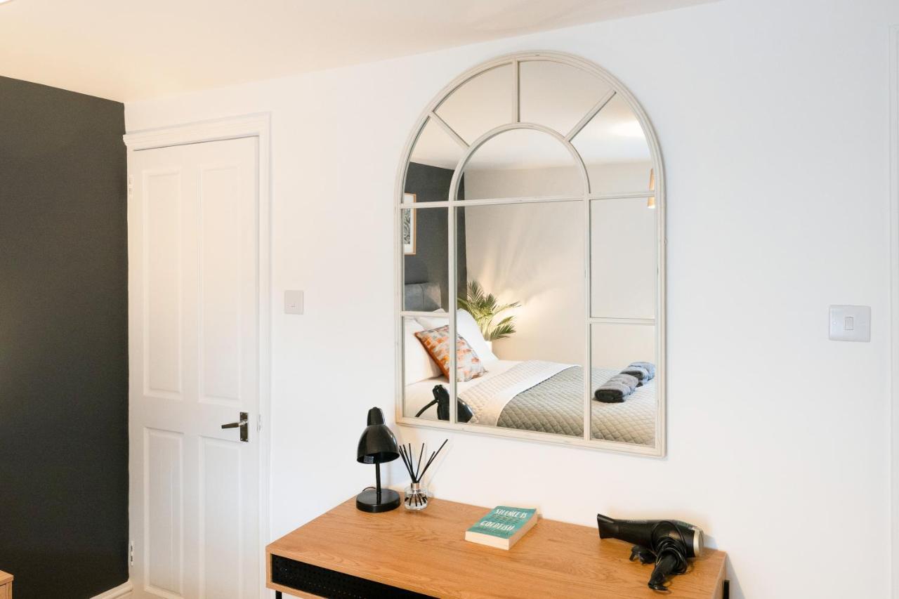 Stunning 2-Bedroom Home In City Centre With Wi-Fi! 皇家滕布里奇韦尔斯 外观 照片
