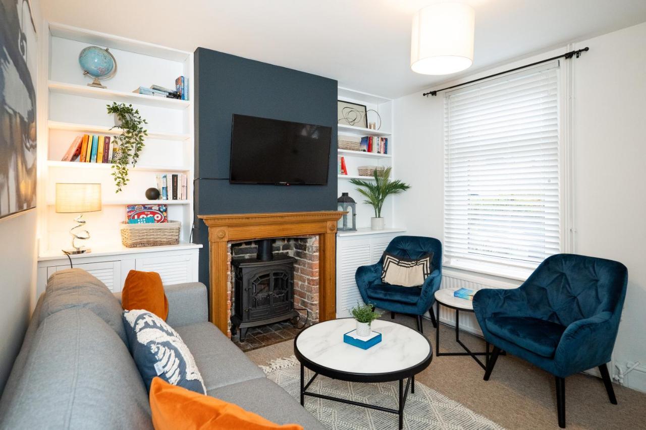 Stunning 2-Bedroom Home In City Centre With Wi-Fi! 皇家滕布里奇韦尔斯 外观 照片