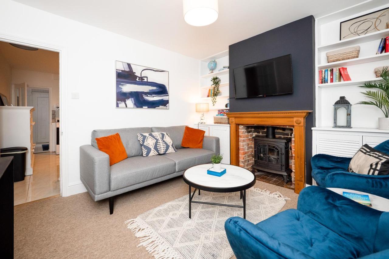 Stunning 2-Bedroom Home In City Centre With Wi-Fi! 皇家滕布里奇韦尔斯 外观 照片