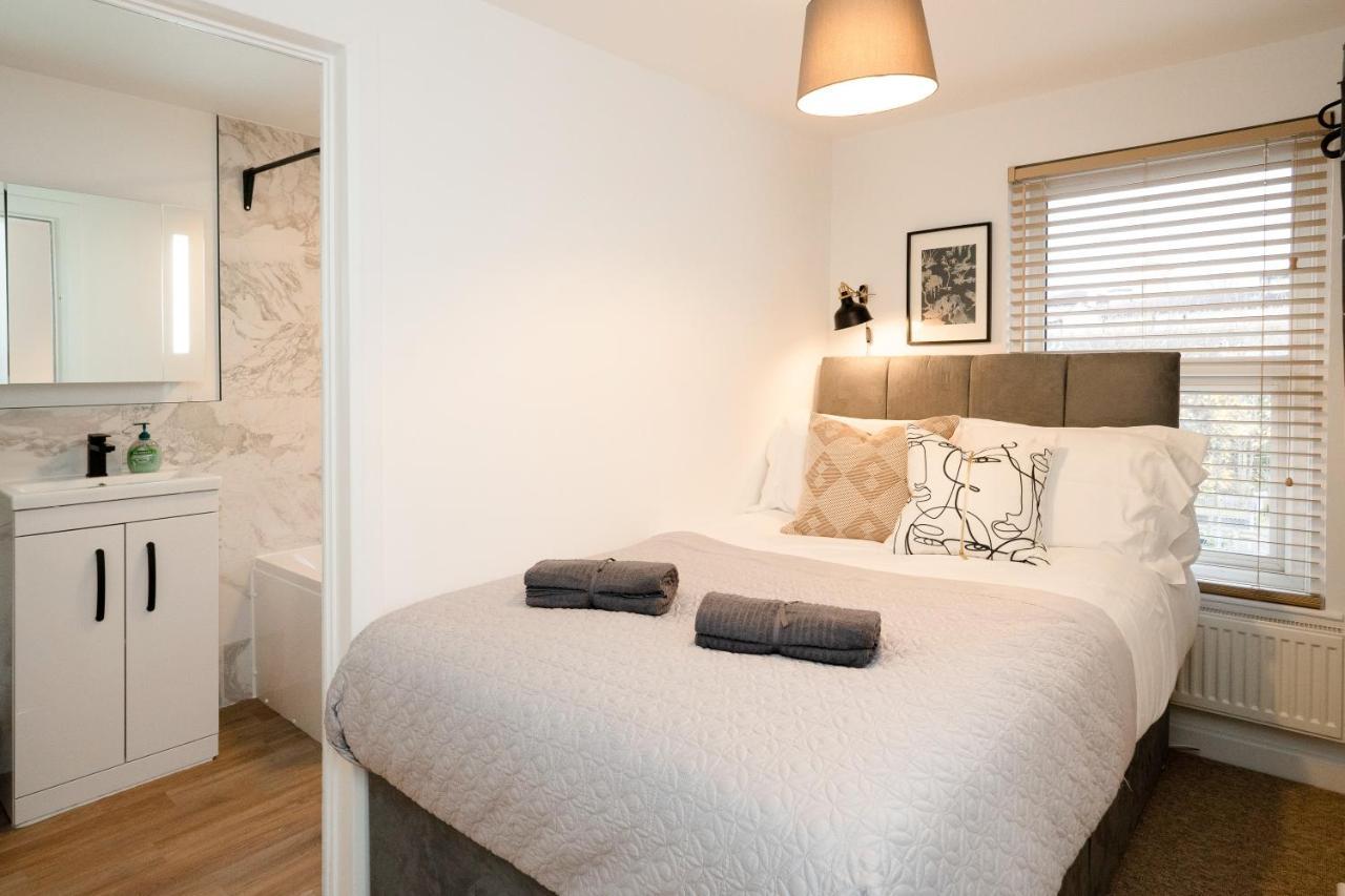 Stunning 2-Bedroom Home In City Centre With Wi-Fi! 皇家滕布里奇韦尔斯 外观 照片